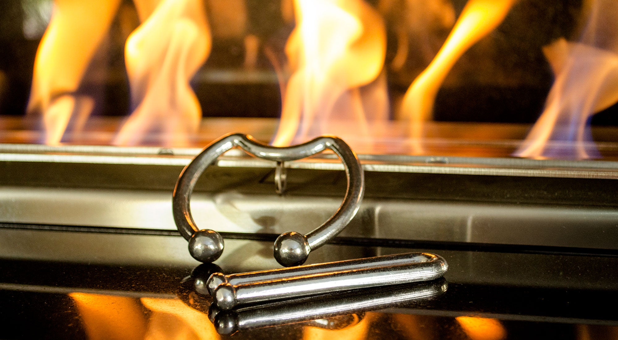 Luxury and custom penis rings designs to upgrade your sex life. Featuring the amazing Hardwear Horseshoe Ring, just one of our stunning semi-custom cock ring designs. Nothing else can match the style, craftsmanship, and performance of a Hardwear male enhancer.